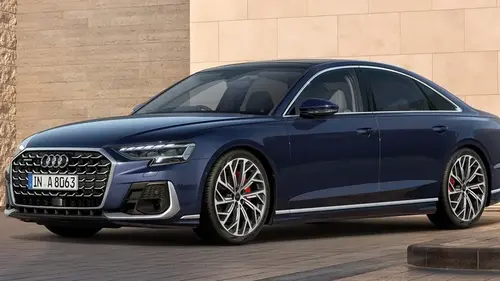 Audi показала прощальную спецверсию A8 Final Edition для японского рын...
