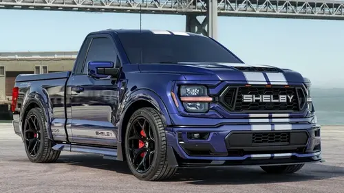 Брутальный дизайн и 800 сил: представлен экстремальный пикап Ford (фото)