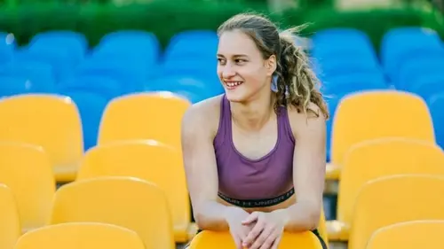 Покорила Париж: 19-летняя Чукановская завоевала историческое для Украины «золото» по хайдайвингу