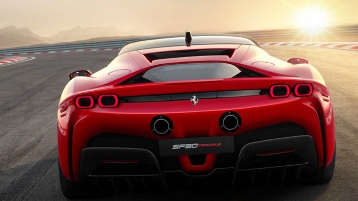 Ferrari создала самый мощный гибридный суперкар: видео