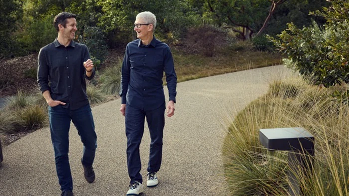 Стала известна зарплата нового генерального директора Apple