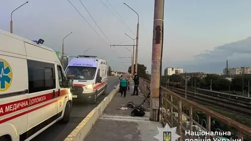 В Тернополе 13-летний мальчик умер после падения с электросамоката