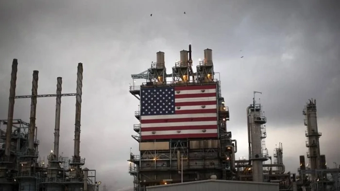 Стратегический запас нефти США упал до минимума за более чем 40 лет