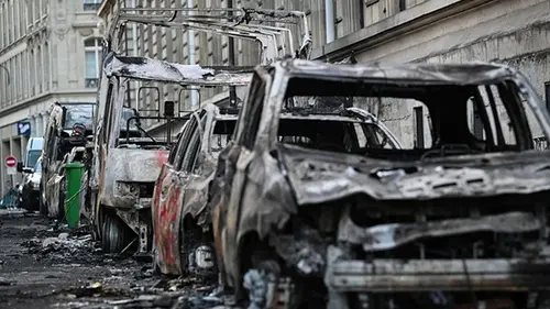 Ущерб от погромов во Франции оценивают в €1,2 млрд