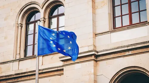 ЕС пообещал поддержку новому правительству Сербии для проведения реформ