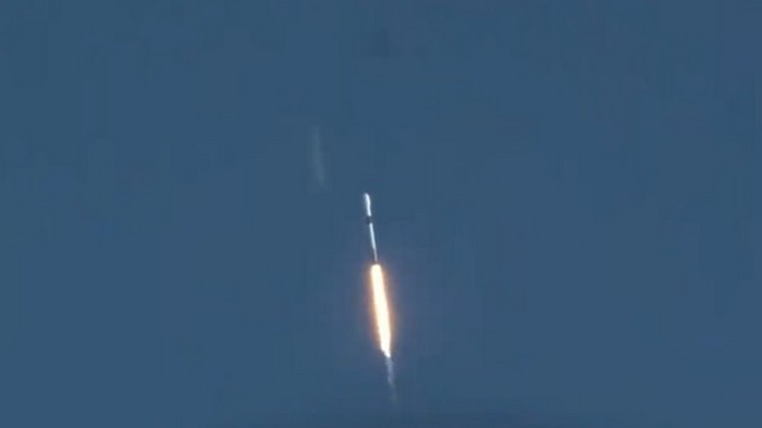 SpaceX запустила ракету Falcon 9 с тремя спутниками (видео)