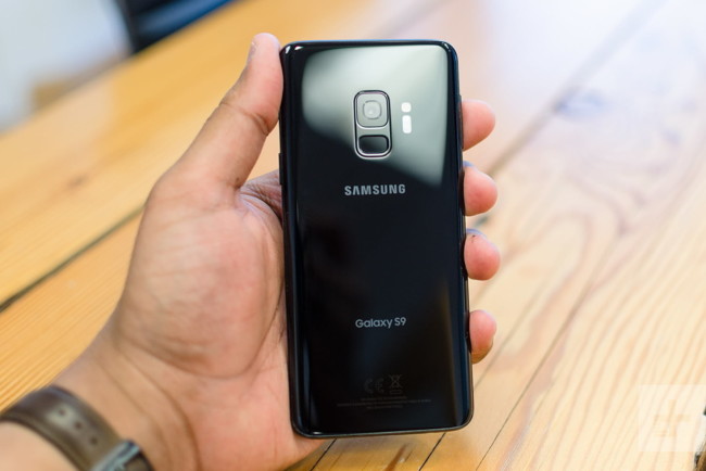 Samsung улучшит фотокамеры устаревших смартфонов
