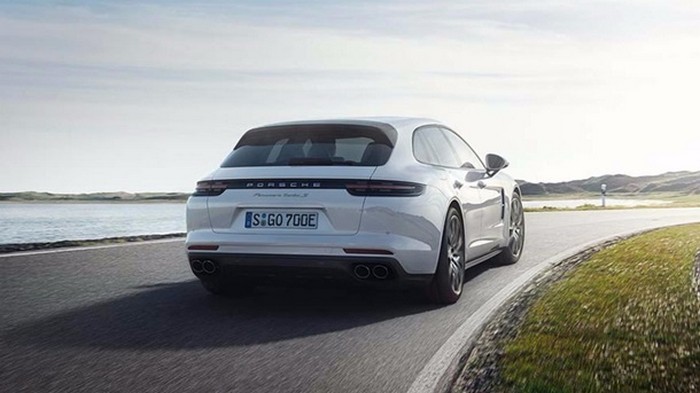 Porsche отзывает 1300 автомобилей в Украине