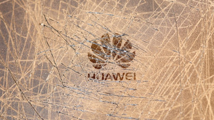 Американское правительство попросило суд отклонить иск Huawei