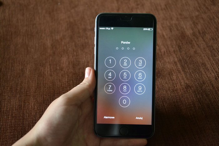 Хакеры похвастались взломом новейшей защиты iPhone