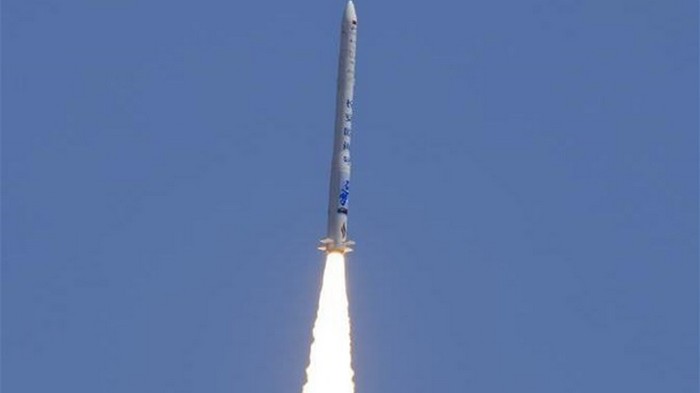 В Китае впервые запустили частную ракету в космос (видео)