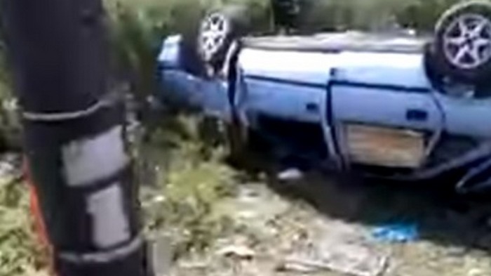 Пассажирский поезд столкнулся с авто на Львовщине, есть жертвы (видео)