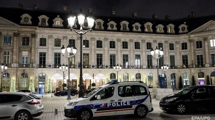 В Париже лже-принцесса украла из бутика дорогие украшения - СМИ