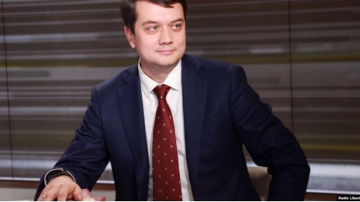 Разумков пообещал говорить в Верховной Раде на украинском языке