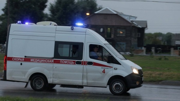 В России сорвался с обрыва автобус с туристами: четверо погибших
