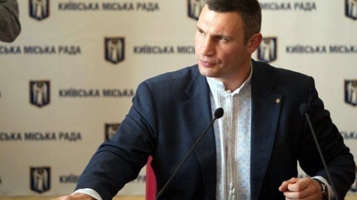 Кабмин отказался рассматривать увольнение Кличко