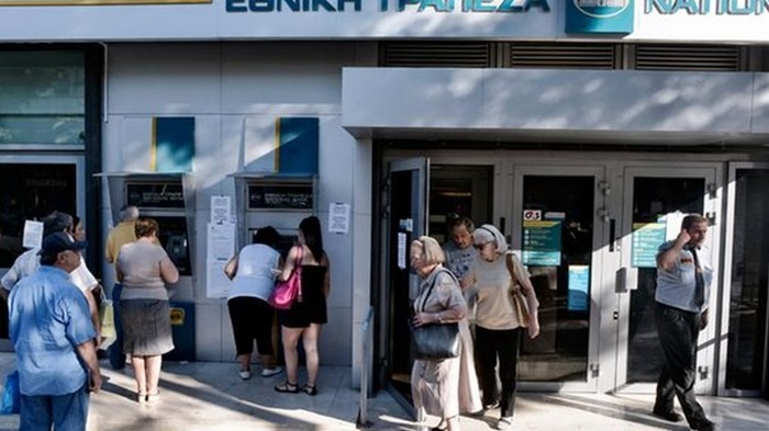 В Греции отменят все ограничения на движение капитала