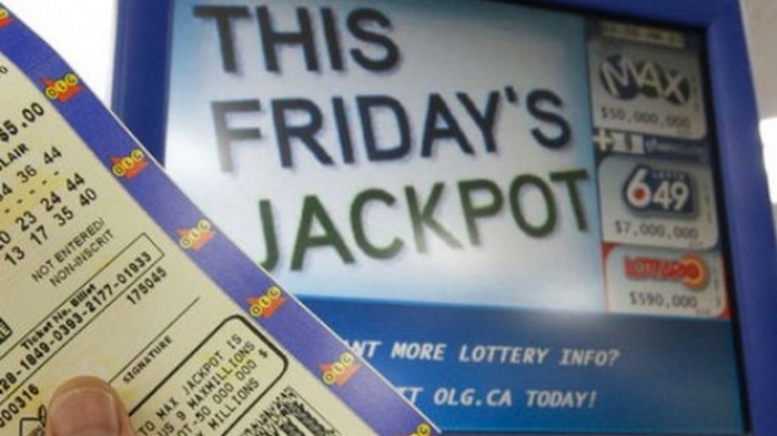 Канадец почти год скрывал от семьи выигрыш в лоттерею