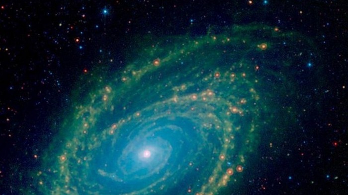 NASA показало красочное инфракрасное изображение галактики