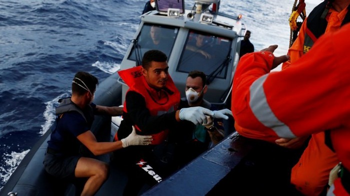 Германия готова принимать четверть спасенных на море беженцев из Италии