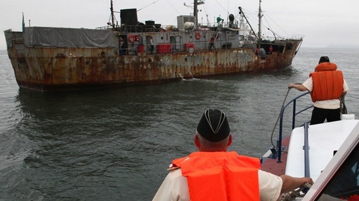 Российские пограничники задержали более 80 рыбаков из КНДР