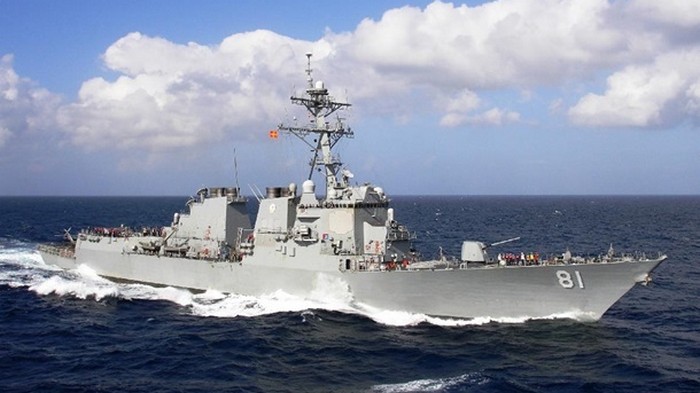 США отправили эсминец в Персидский залив