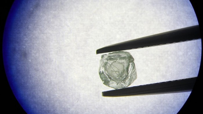 В Якутии найден алмаз-матрешка