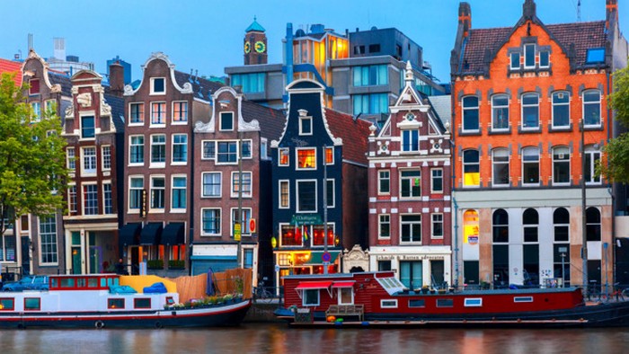 20 лет обманывают туристов: в Амстердаме разгорелся скандал