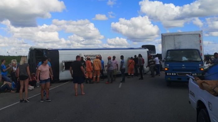 В Доминикане автобус с российскими туристами попал в ДТП