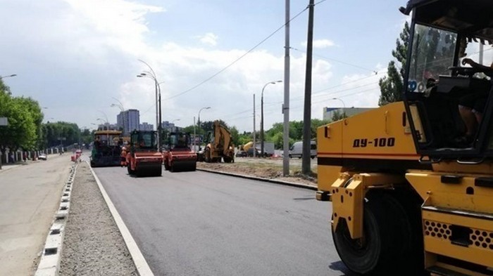 Контролировать ремонт дорог в Украине будут иностранные компании