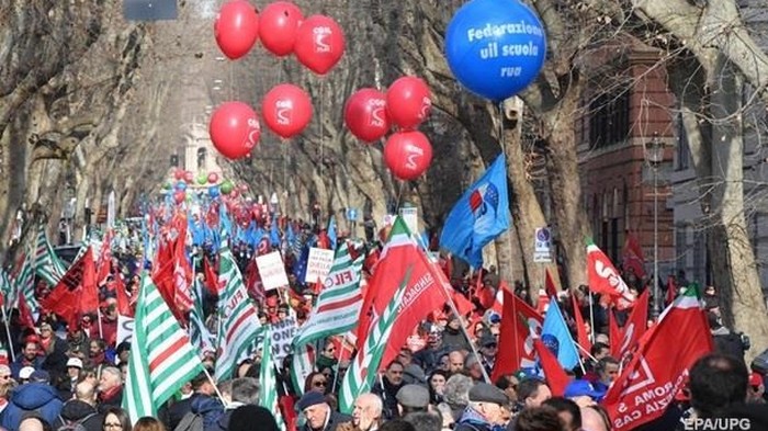 В Риме 40 тысяч человек вышли на акцию протеста