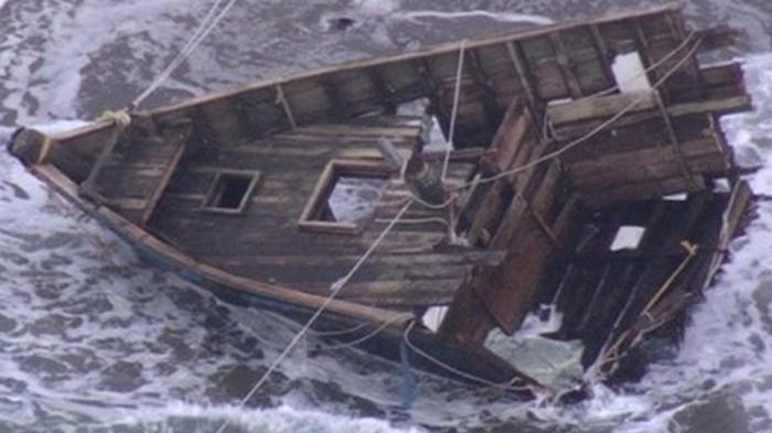 У берегов Японии обнаружили лодку с трупами и головами - СМИ