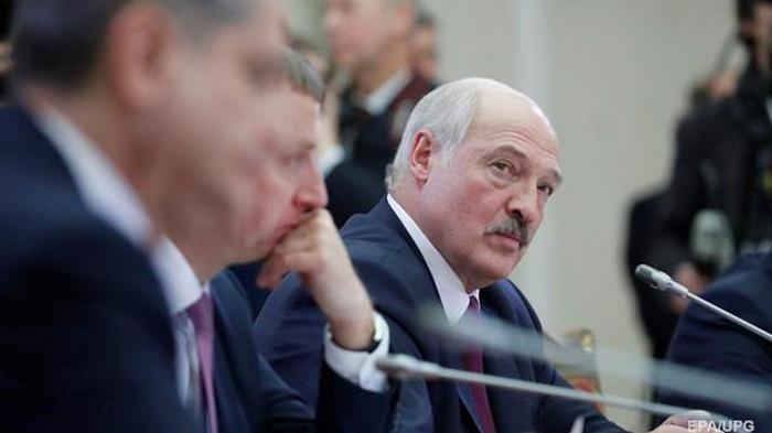 Лукашенко заявил о планах покупки 30% нефти через Украину