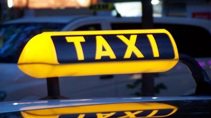 В Днепре водитель такси умер за рулем
