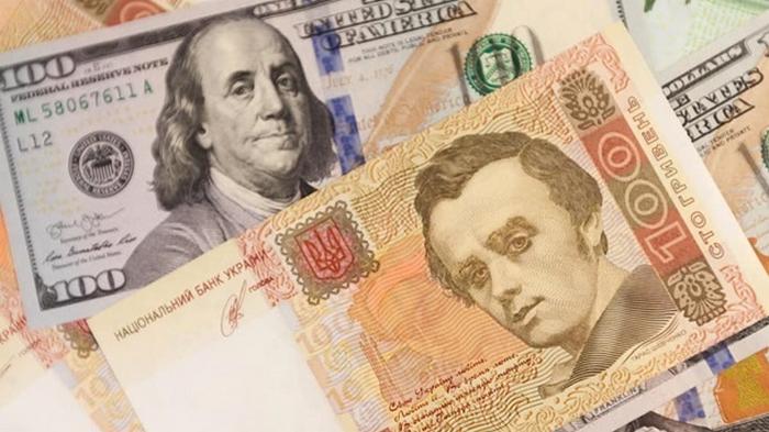 Курсы валют на 17 февраля: гривна продолжает расти