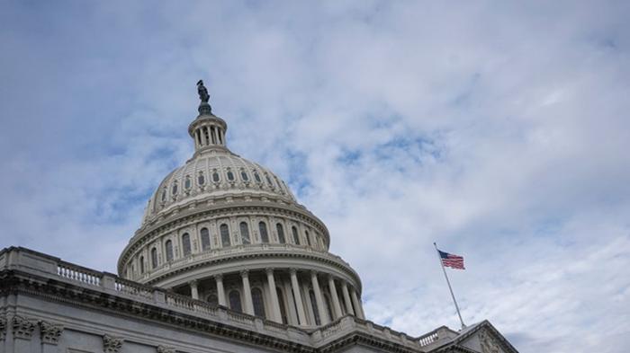 Группа сенаторов США едет в Украину для встречи с Зеленским