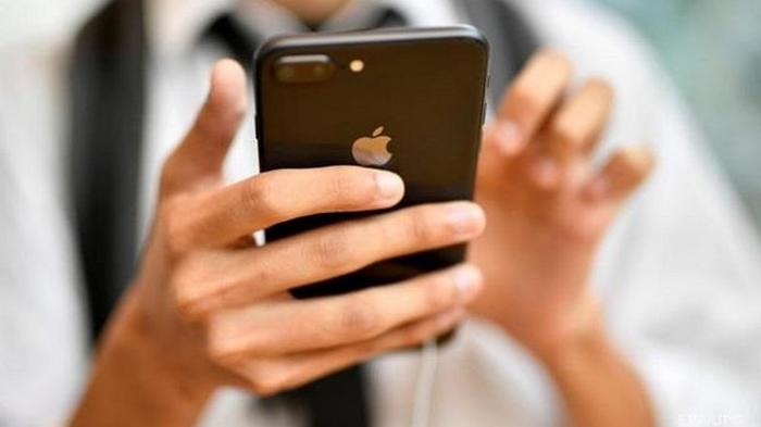 Apple ограничивает поставки iPhone из-за коронавируса