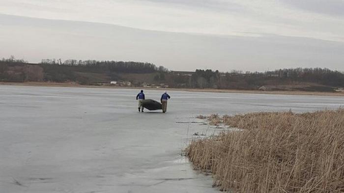 На Харьковщине рыбаки дважды за день проваливались под лед, есть жертва