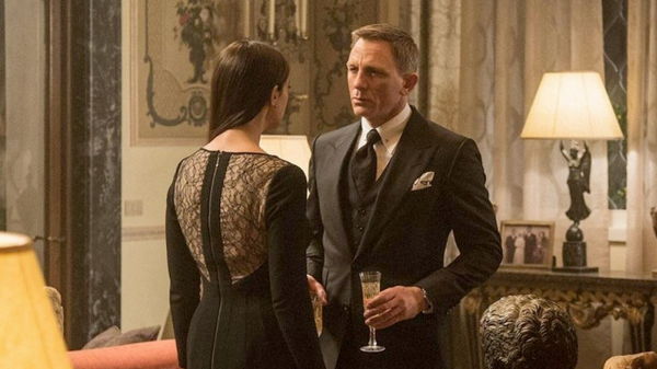 Джеймс Бонд