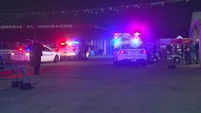 В Техасе семь человек пострадали при стрельбе на рынке (видео)