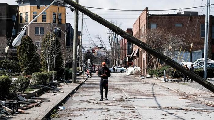 Жертвами торнадо в США стали 25 человек (фото)