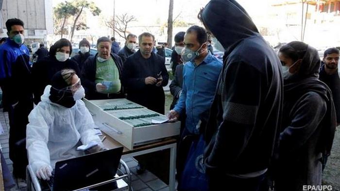 В Иране семь человек погибли, употребляя метанол для защиты от коронавируса